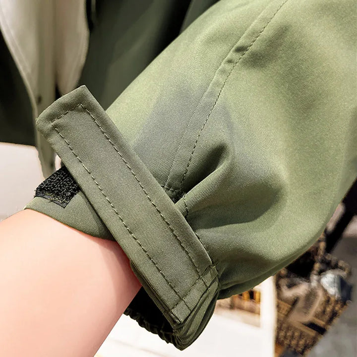 Alva – Elegant jacket with weather and wind protection