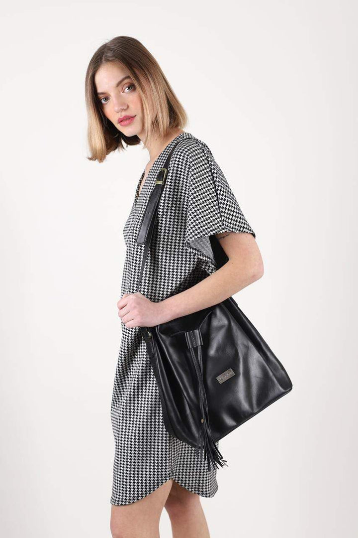 Ignacia Schwarze Handbag