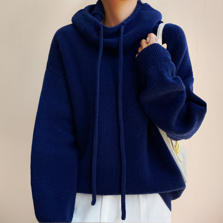 Lia - Elegant Sweater with High Neck